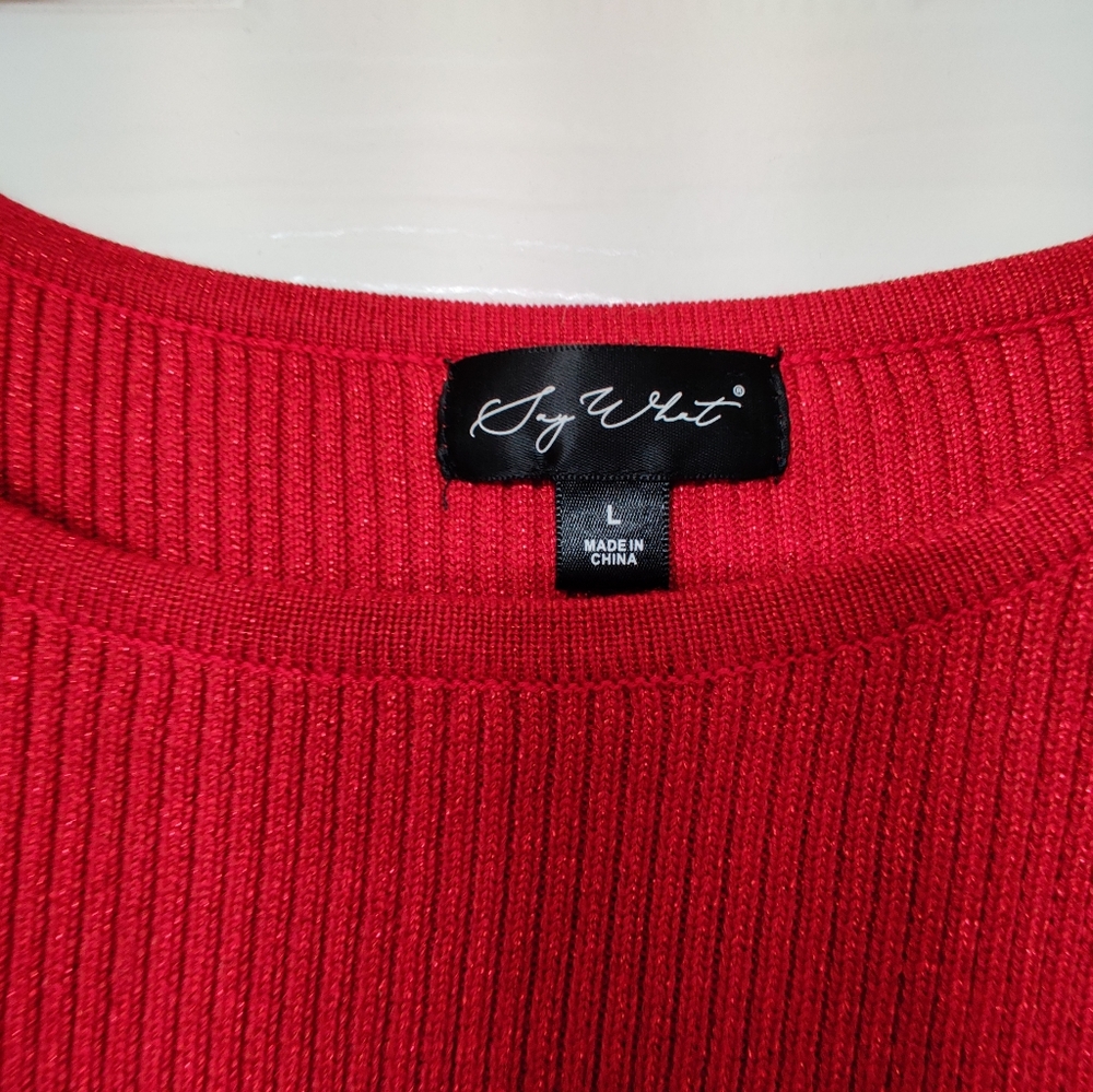 Elegant Red Knit Dress - Picture 3 of 6